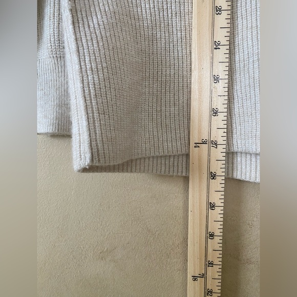 Free people oatmeal Heather Sweater size XS - Picture 7 of 8
